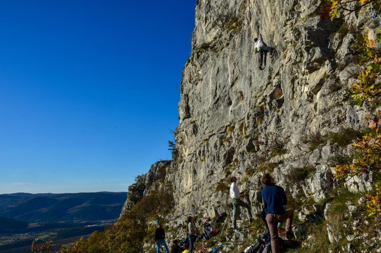 Apartman Grabar Roč Buitenkant foto